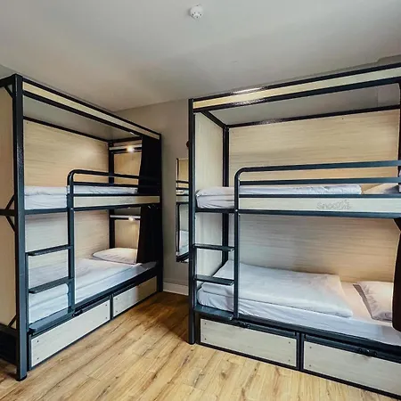 Hostel Snoozles Centre *