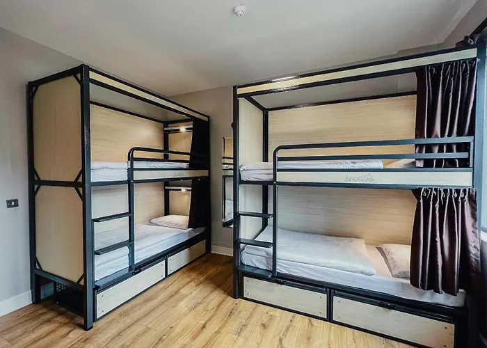 Hostel Snoozles Centre *