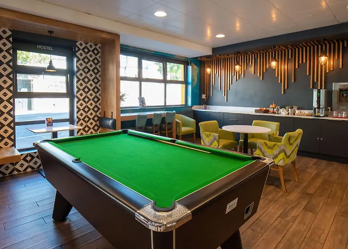 Hostel Snoozles Centre