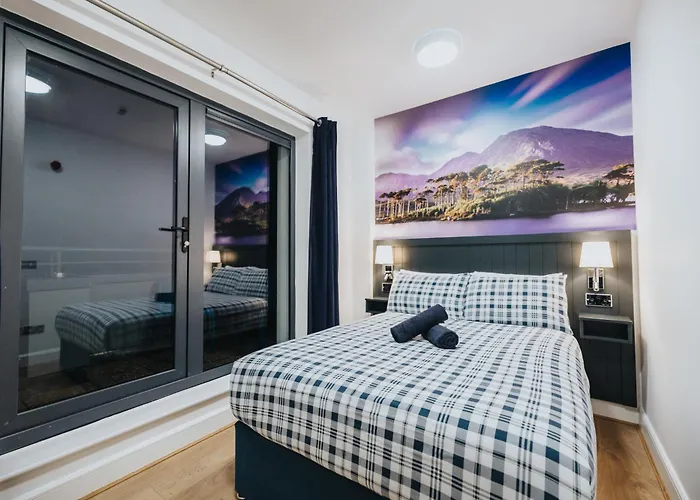 אכסניה Snoozles Centre *