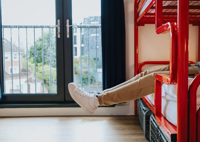 Snoozles Centre אכסניה *